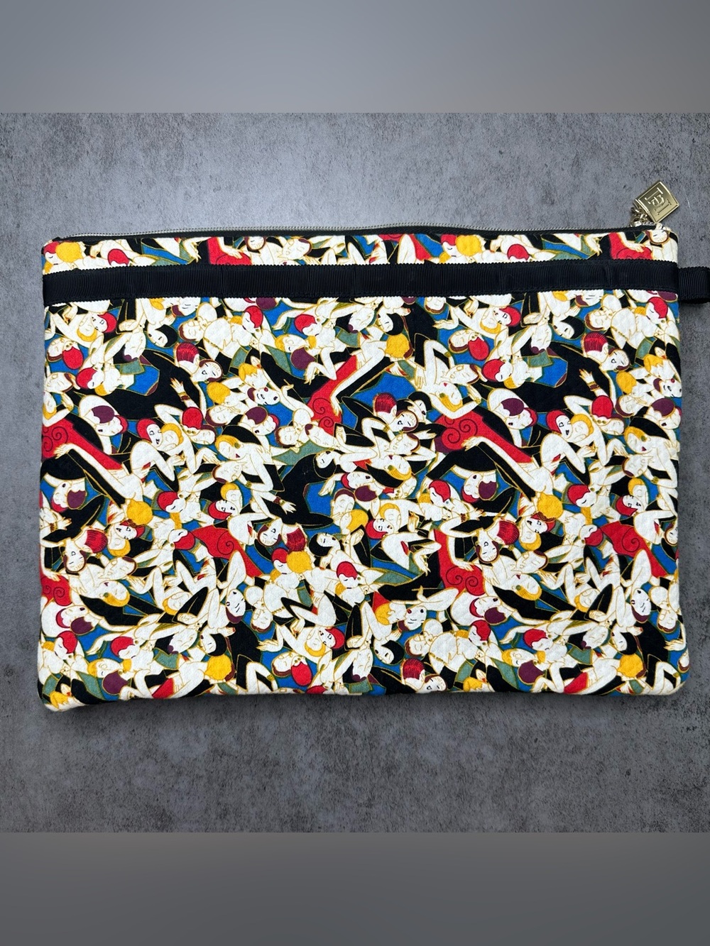 Carolina Herrera Neiman Marcus Graphic Print Cosmetic Makeup Pouch Ba
